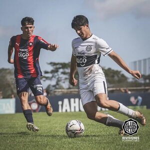 Formativas: arrancó con los clásicos - Fútbol - ABC Color