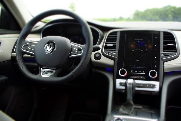 Renault factura 9.800 millones de euros en el tercer trimestre, un 20,5% más - Revista PLUS
