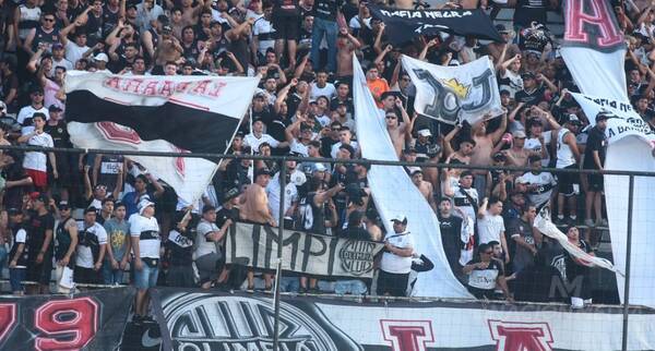 Crónica / Euforia por la "O": Hinchas agotan entradas en dos sectores para chute con "General"