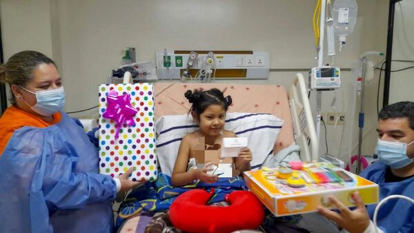 Anita recibió anhelado corazón, tras 80 días de espera