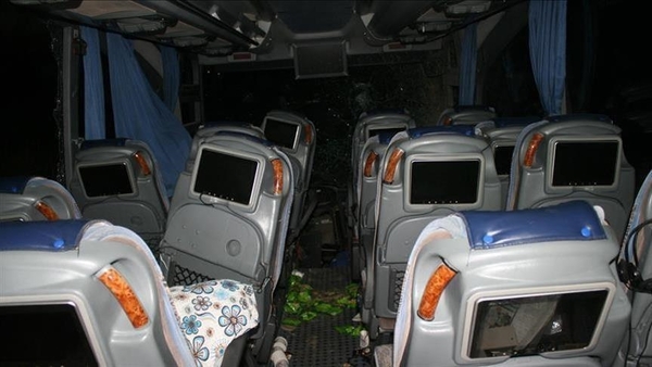 Choque entre un bus y un camión deja al menos 15 muertos en India | 1000 Noticias