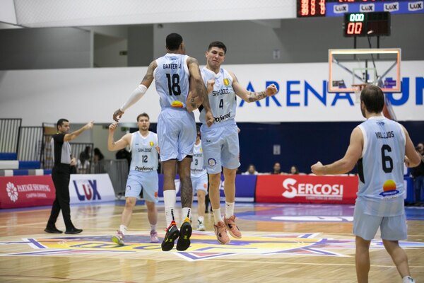 San José consigue un triunfo histórico en su debut en la Liga Sudamericana de Baloncesto