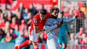 Nottingham Forest da un golpazo al Liverpool