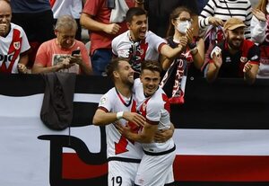 El Rayo se da un festín ante el Cádiz de Arzamendia - Fútbol Internacional - ABC Color