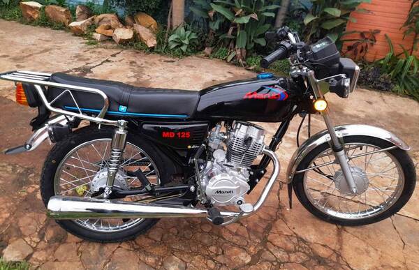 Hurtan una moto en el centro de Luque •