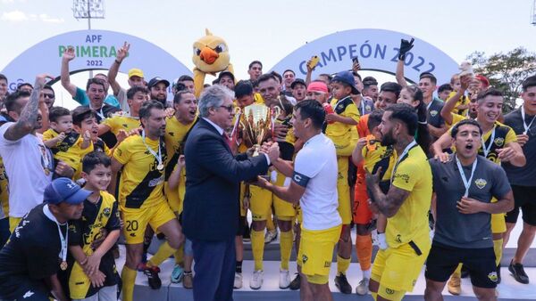 Recoleta se coronó con goleada y un tanto de su presidente
