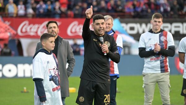 Néstor Ortigoza cuelga los botines con una victoria