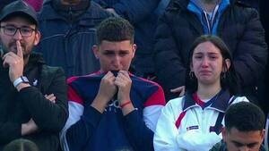 Crónica / [VIDEO] El pelotero “paraguasho” que hizo llorar a varios hinchas ashá