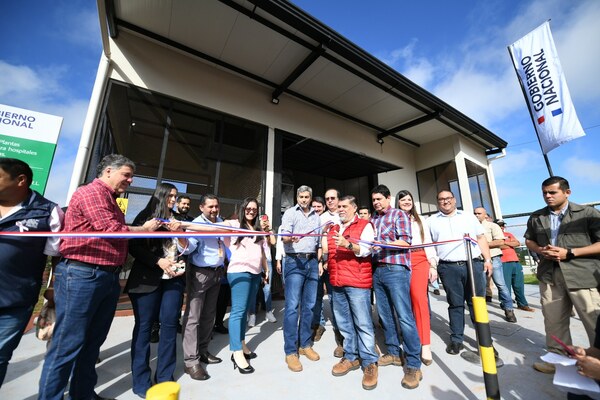 Inauguran USF y planta de oxígeno en Hernandarias - Noticde.com