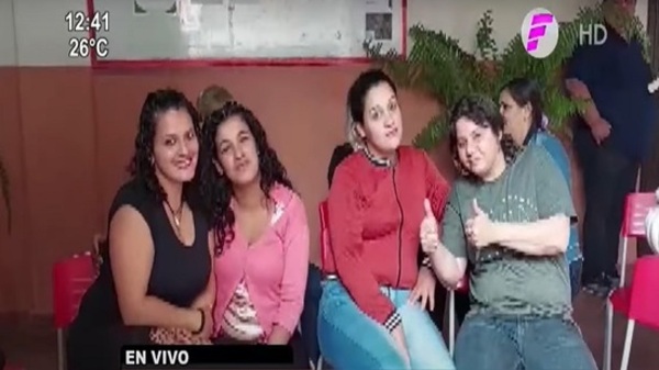 Mujeres privadas de libertad bridan charla contra drogas en Paraguarí - Paraguaype.com