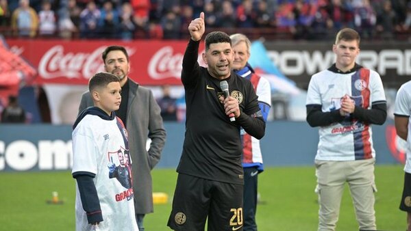 Néstor Ortigoza cuelga los botines con una victoria
