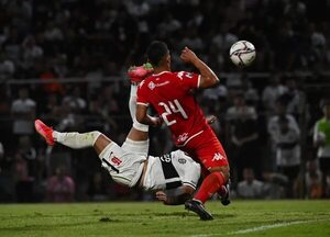 Olimpia 2-General Caballero JLM 1: El Expreso pasa al frente - Fútbol - ABC Color