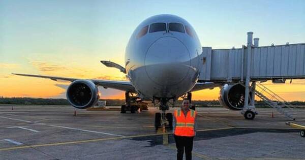 La Nación / La primera ingeniera aeronáutica paraguaya hará doctorado en EEUU
