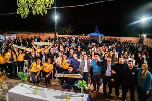 MASIVO APOYO A DEL PILAR VAZQUEZ EN GRAL. DELGADO