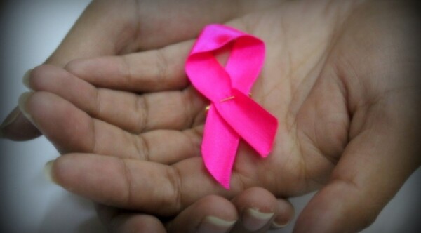 Diario HOY | Octubre Rosa, mes de concienciación y sensibilización de lucha contra el cáncer de mama