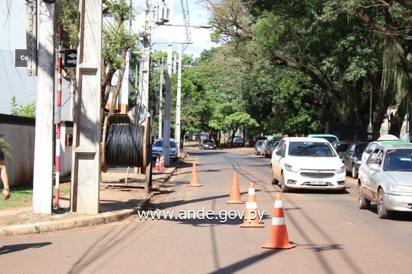 Inicia obra de iluminación tipo LED sobre la Avda. Rogelio Benítez de Ciudad del Este - Noticde.com