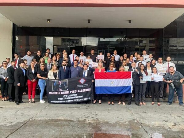 Acusación del Senado es “persecución política y mediática”, afirman fiscales - Nacionales - ABC Color