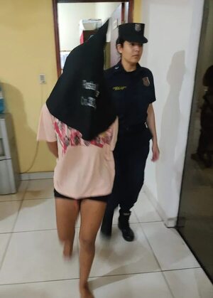 Capturan a una joven que habría asesinado a su padrastro en San Lorenzo - Nacionales - ABC Color