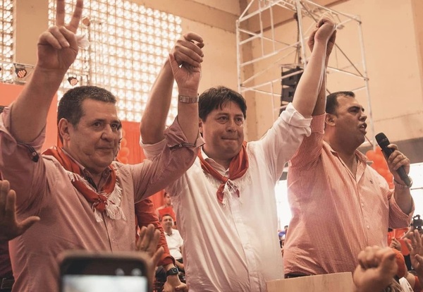 Multitudinario encuentro de Honor Colorado en Caazapá - Noticiero Paraguay