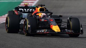 Max Verstappen triunfa y da el título para Red Bull