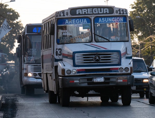 Diario HOY | Línea de transporte ofrece servicio predecible en un ramal de Areguá