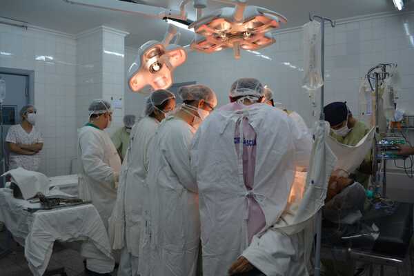 Por primera vez en Paraguay médicos del IPS extraen tumor cerebral sin abrir el cráneo