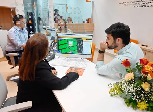 Cada vez más trabajadores buscan asesoramiento para la compra de lotes - Brand Lab - ABC Color