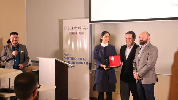 Coca-Cola recibe reconocimiento por labor en pandemia | Eventos - Premiaciones | 5Días