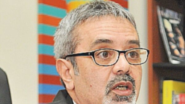 Renuncia viceministro de Culto, Fernando Griffith