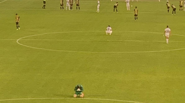 Crónica / Jean Fernandes, ponderado por los cerristas tras su gesto en el penal