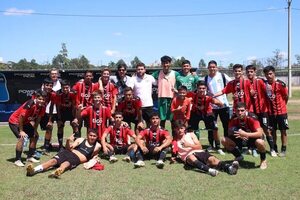 Sub 17: Gumarelos se afianzan en la cima - Fútbol - ABC Color