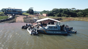 Marina brasilera realizó control de embarcaciones en el río Paraná - La Clave