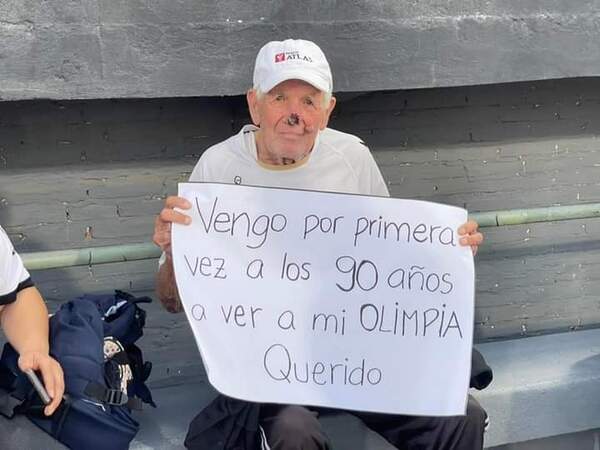 Vio jugar a Olimpia en Para Uno por primera vez a sus 90 años