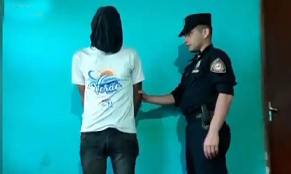 Golpeado por su abuelastro ebrio - C9N