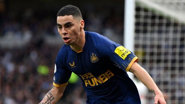 Miguel Almirón, elogiado en todos lados