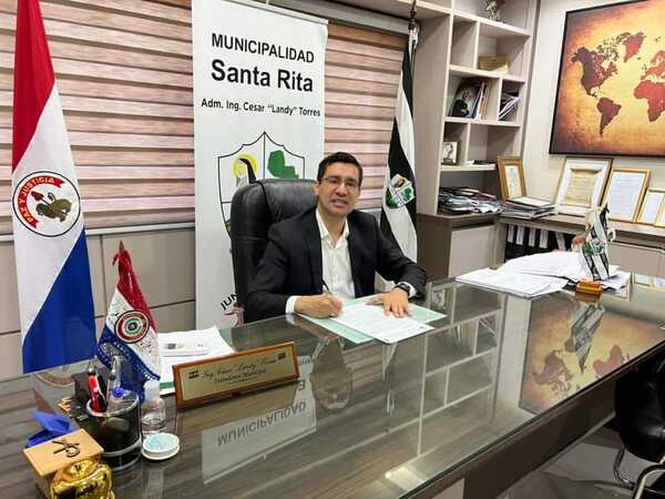 "Landy" Torres renuncia a la intendencia para adentrarse de lleno a su campaña - Noticde.com