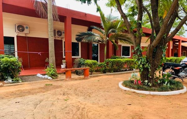 Tiroteo en colegio: Un joven llevó un arma y disparó a su compañera en Nueva Italia - Megacadena — Últimas Noticias de Paraguay