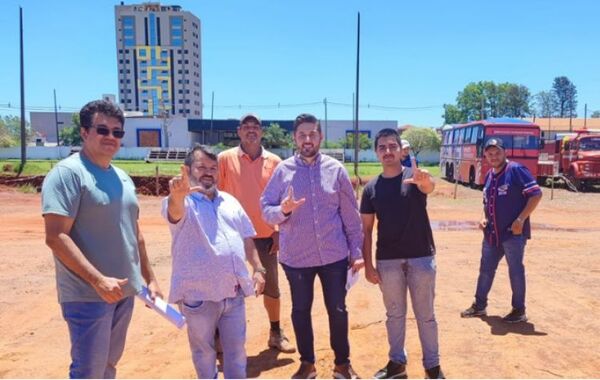 Carlos Bernardo presenta nuevo proyecto de la Universidad Central del Paraguay