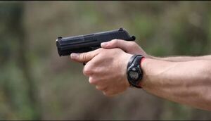 ¡Tres albañiles resultaron lesionados tras caer de la casa que estaban techando!