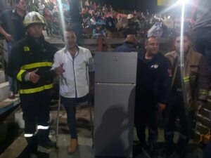 Un solidario “Payaso muletita” ganó una heladera y donó a los bomberos de Carayaó - Nacionales - ABC Color