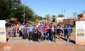Municipalidad de Ciudad del Este concluyó obras viales simultáneamente en tres barrios – Diario TNPRESS