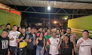 Gran cantidad de líderes liberales dejan sus equipos y pasan a apoyar a Carlos Portillo – Diario TNPRESS