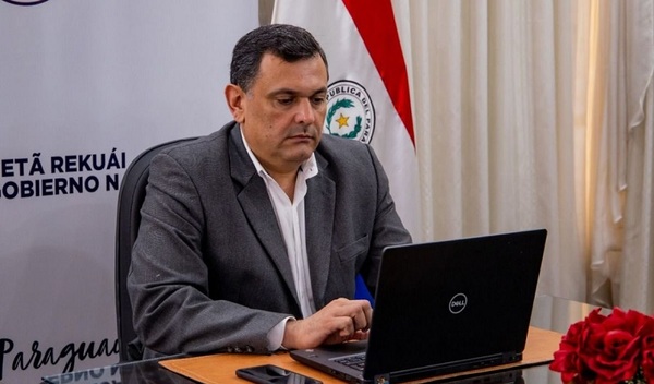 Destituyen a ministro de Justicia y nombran reemplazante