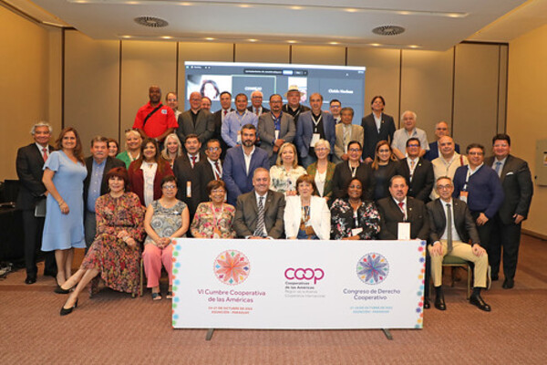 Cooperativistas provenientes de 27 países participan de reunión cumbre realizada en Luque - .::Agencia IP::.
