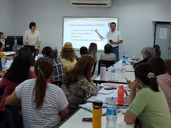 Misión Técnica taiwanesa capacita mujeres en marketing digital - Informatepy.com