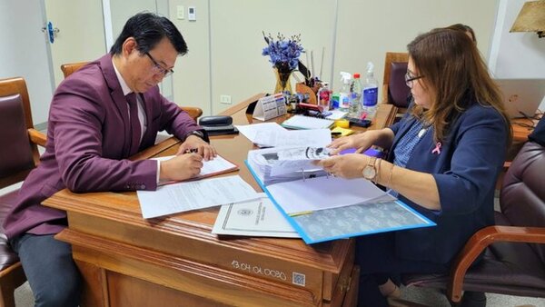Exproveedor del Estado se candidata a fiscal general