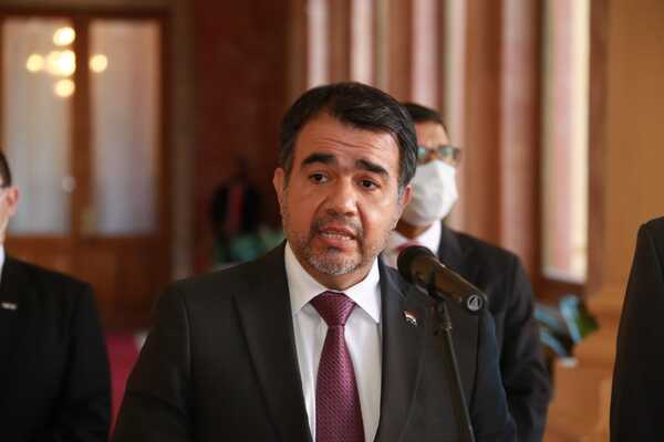 Ministro de Hacienda promete asegurar recursos para sostener actual sistema sanitario - Megacadena — Últimas Noticias de Paraguay