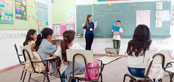 Educación: directora prohíbe que estudiantes rindan porque no tienen uniforme de gala, denuncian - Nacionales - ABC Color
