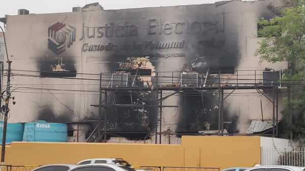 Exsenador ratifica que incendio en el TSJE fue intencional - Megacadena — Últimas Noticias de Paraguay