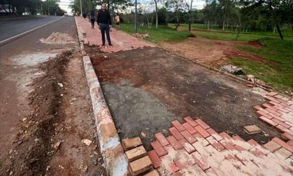 Tras festejo, caminero quedó destruido en Franco